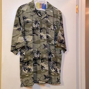 Men’s Classic Hawaiian Shirt
